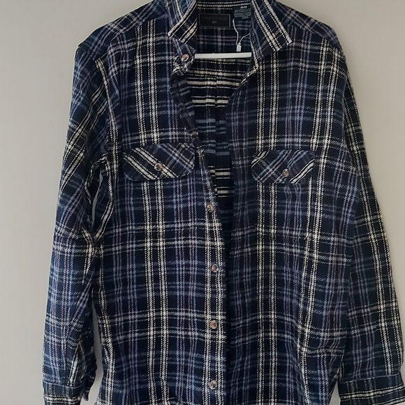 Field & Stream long sleeve plaid shirt - Picture 2 of 10